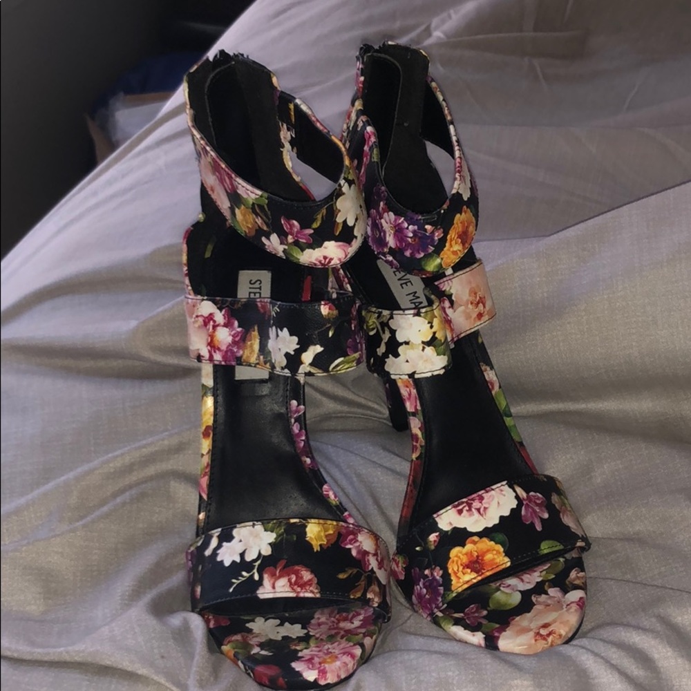 Flower Printed Heel